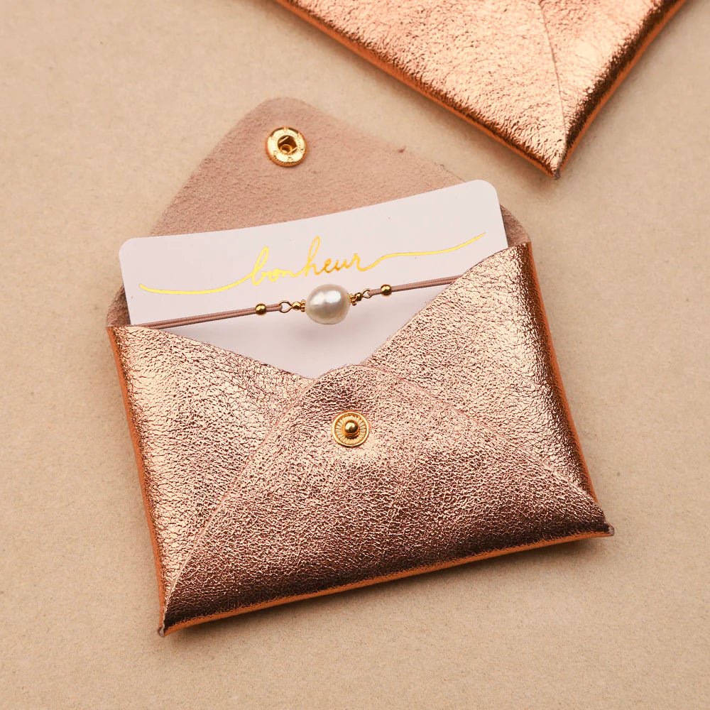 Pochette rose avec bracelet